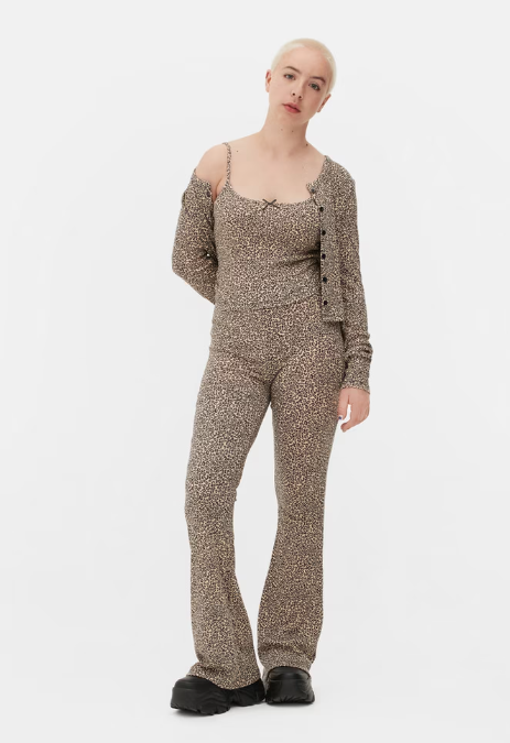 Seamless Leopard Print Flared Leggings